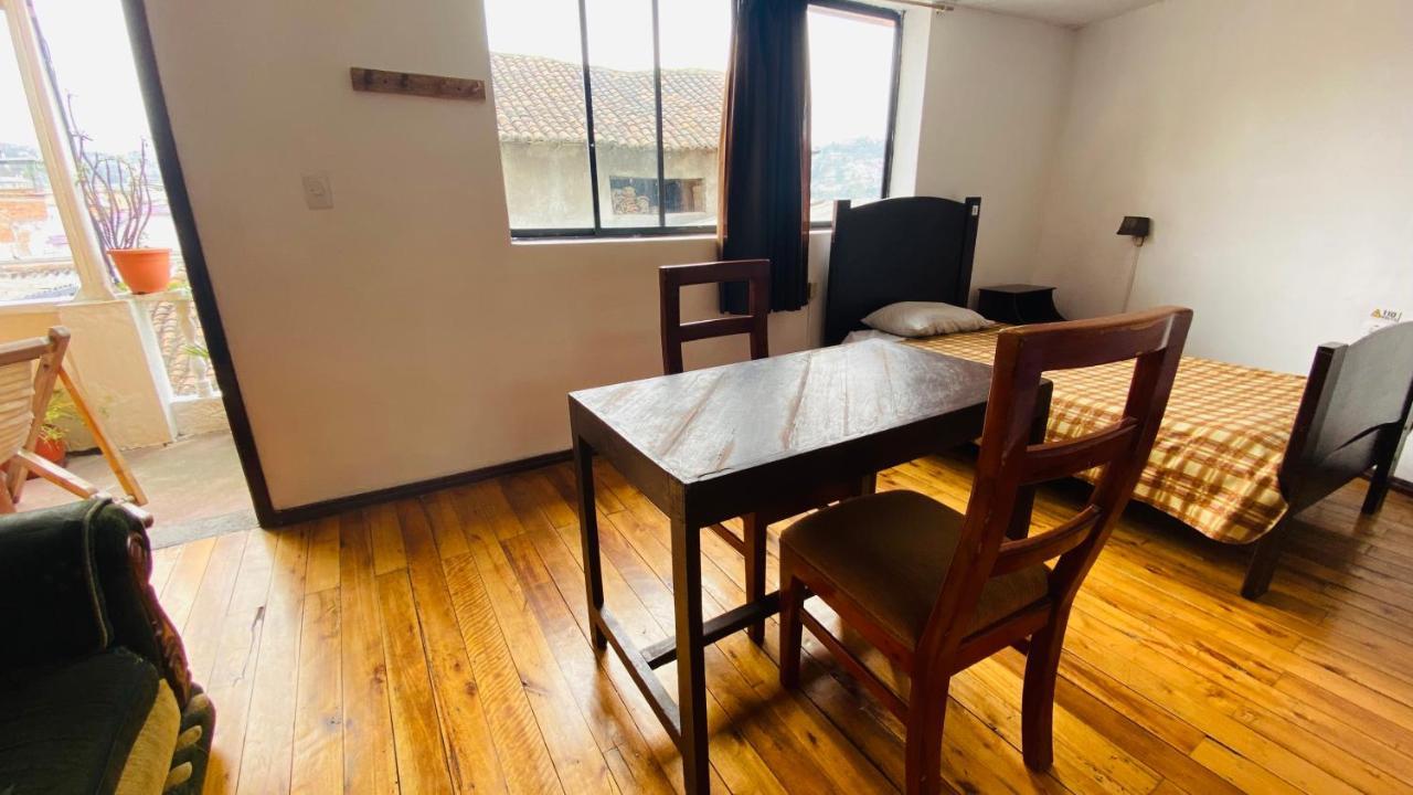 Hostal La Guayunga Rooftop Quito Exterior photo