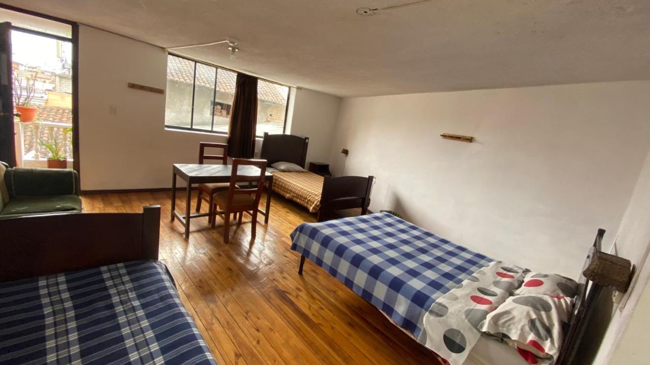 Hostal La Guayunga Rooftop Quito Exterior photo