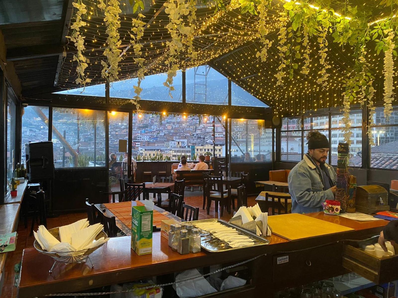Hostal La Guayunga Rooftop Quito Exterior photo